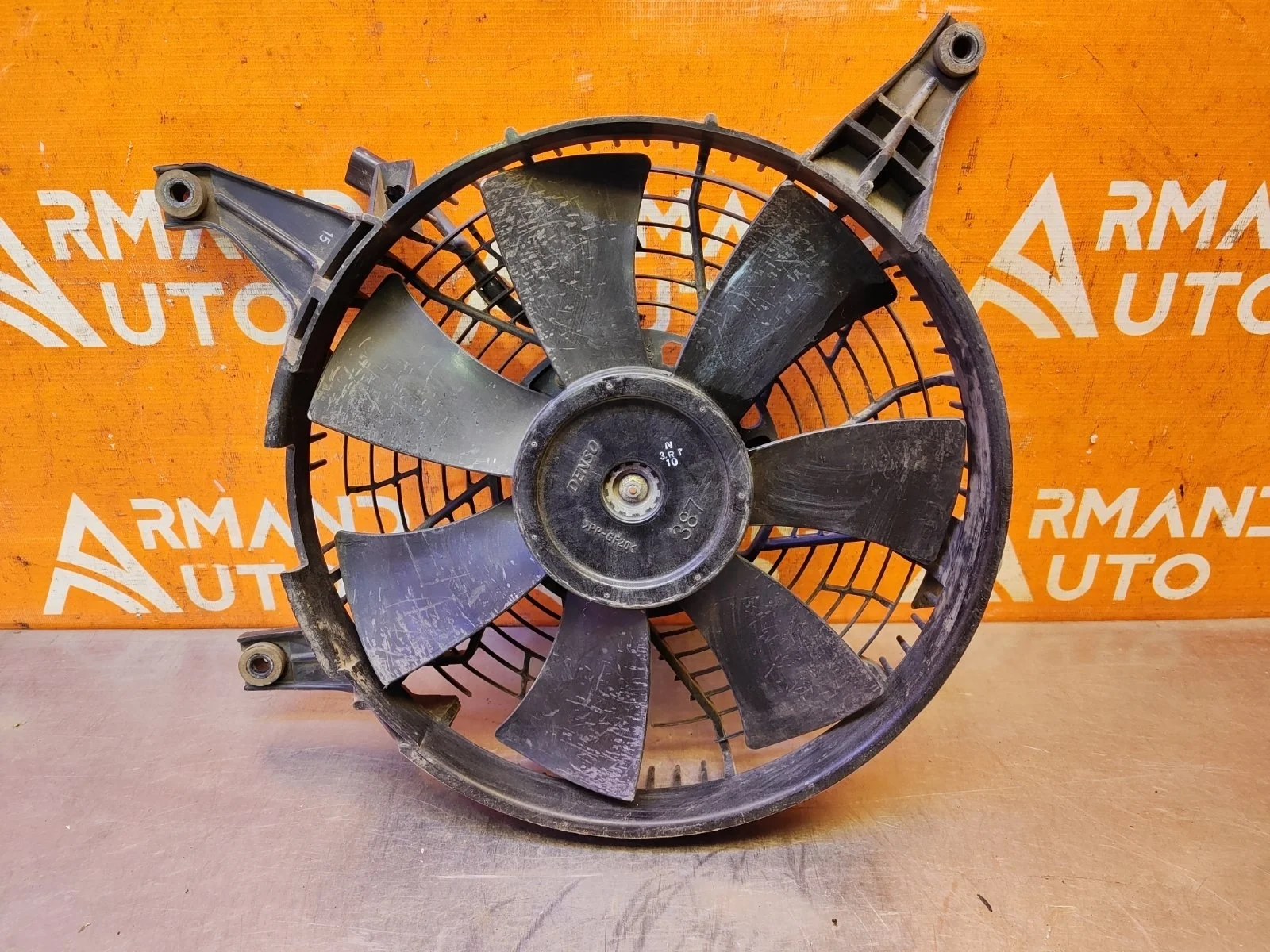 Диффузор вентилятора Mitsubishi Pajero Sport 2008-2016