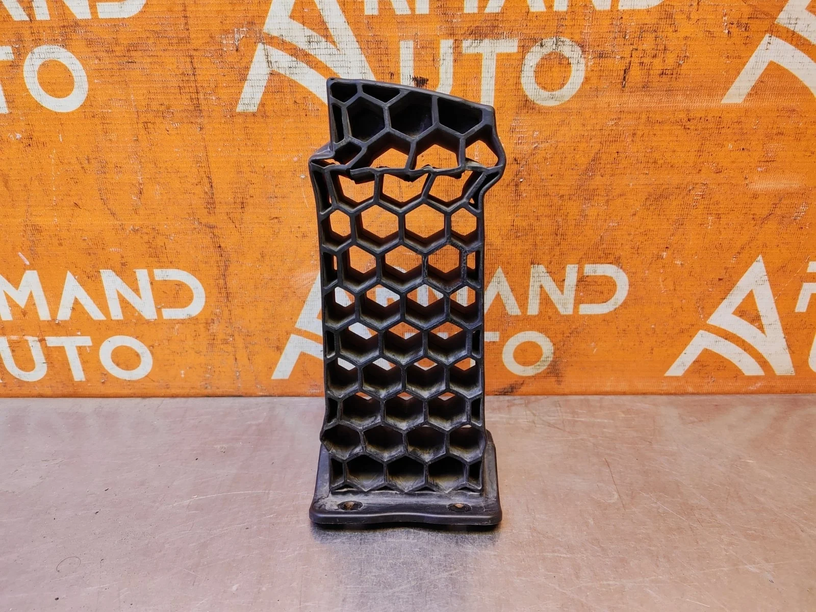 Кронштейн усилителя бампера Hyundai IX35 2010-2015