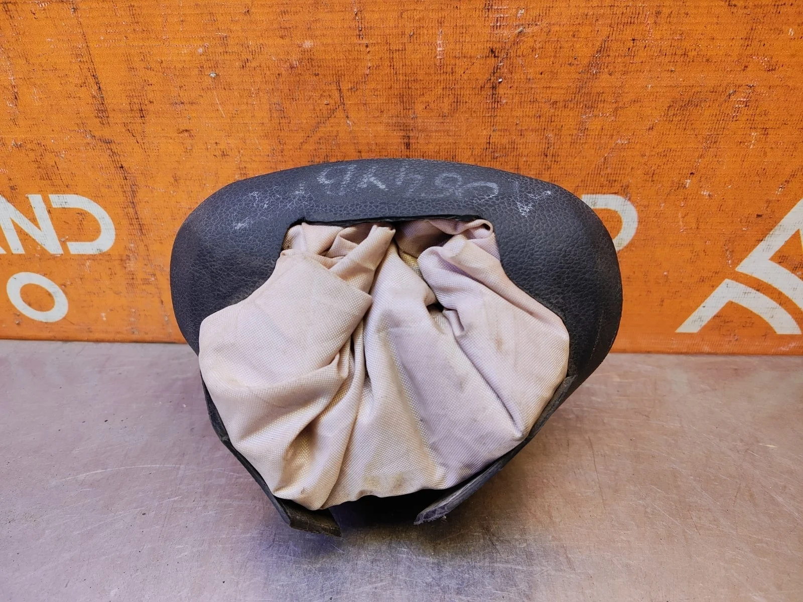 Подушка безопасности ( airbag ) в руль Skoda Kodiaq 2016-нв