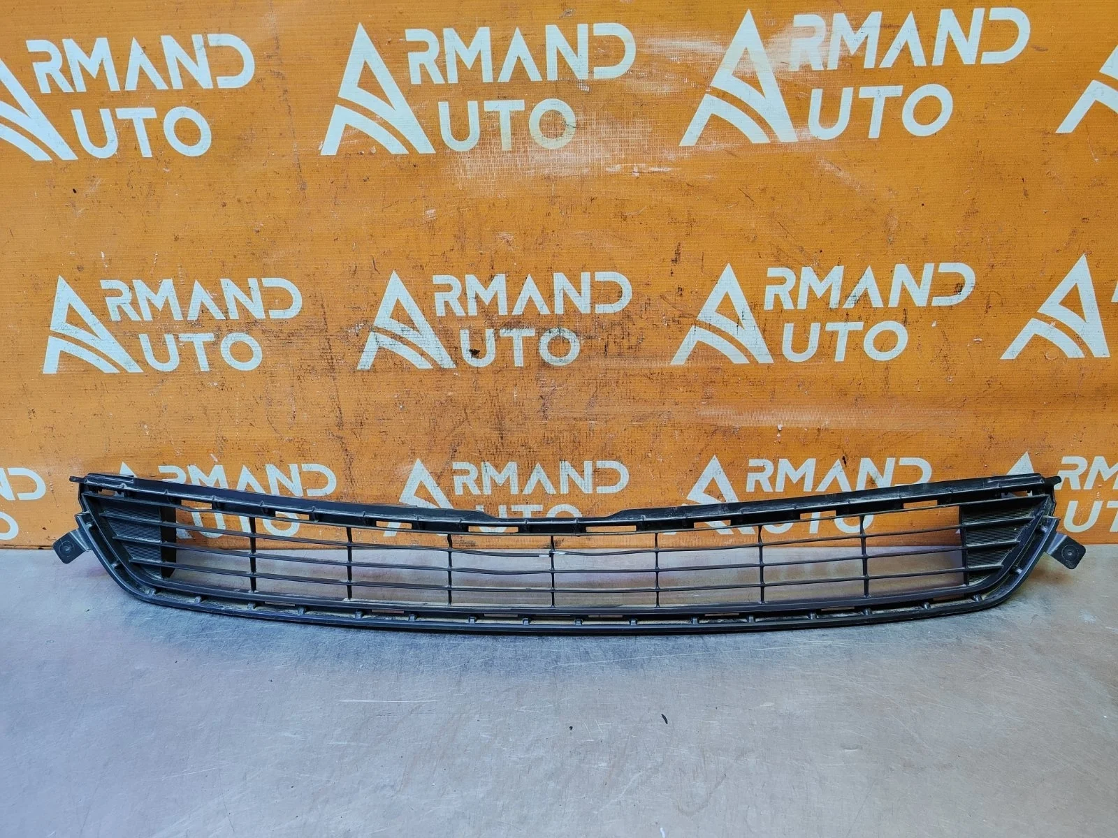 Решетка бампера Toyota RAV4 2012-2015 CA40