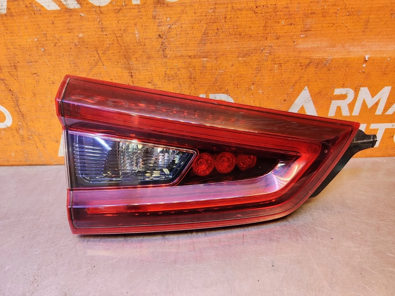 Фонарь внутренний Nissan Qashqai 2017-2022 j11