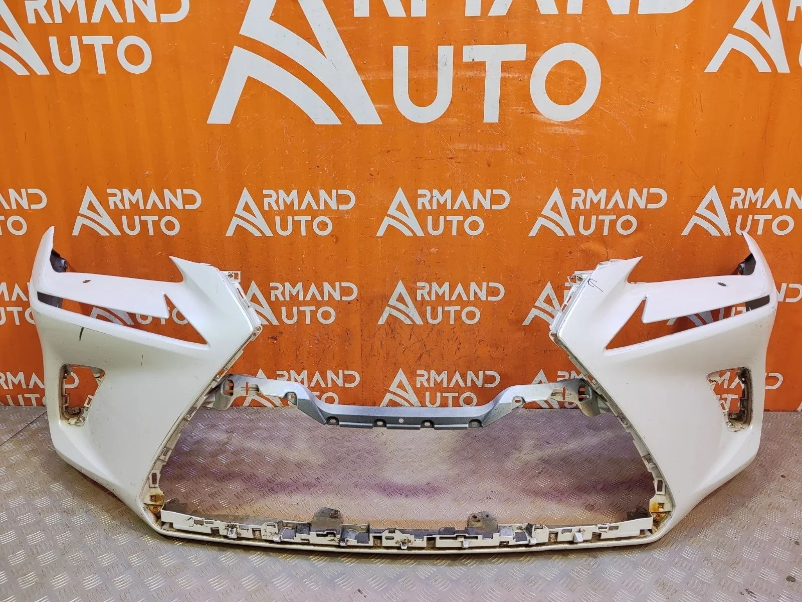 Бампер Lexus NX 2017-2021