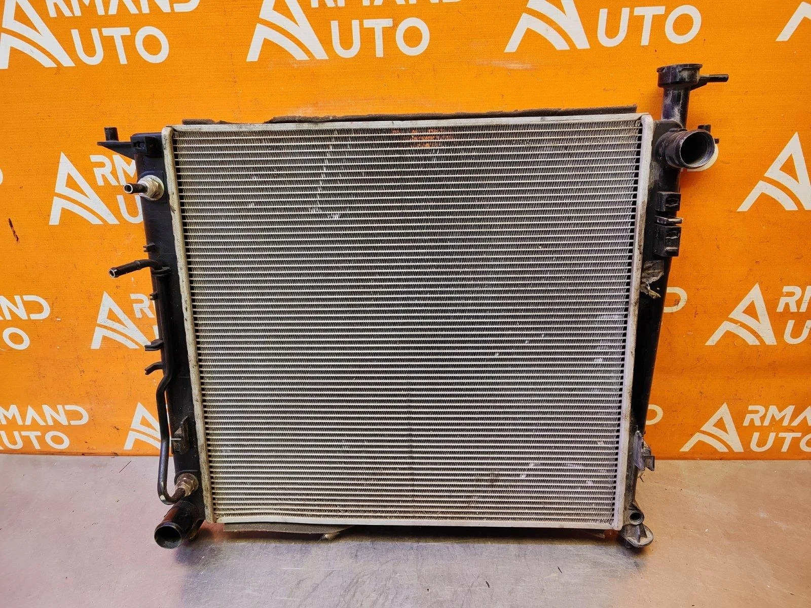 Радиатор двигателя (двс) Kia Sorento 2014-2020 3 Prime UM