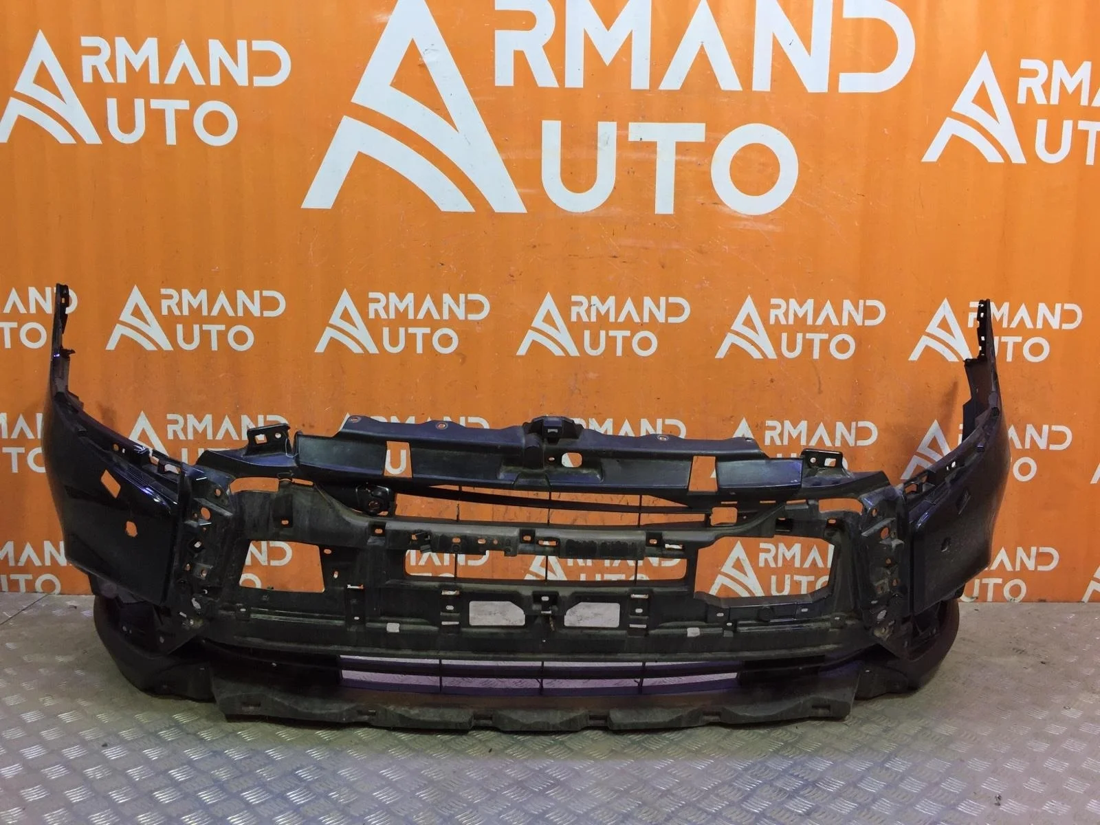 Бампер Mitsubishi Outlander 2018-нв 3