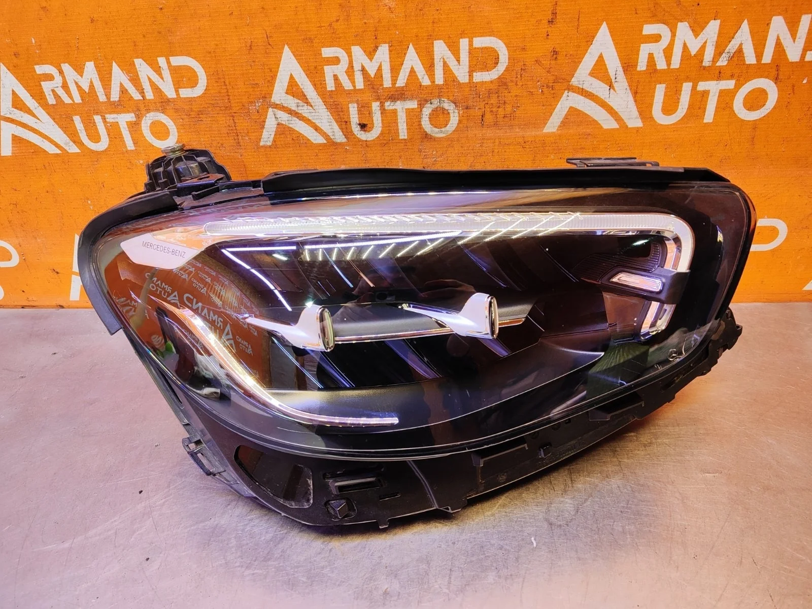Фара Mercedes -Class 2020-нв W213, S213, C238