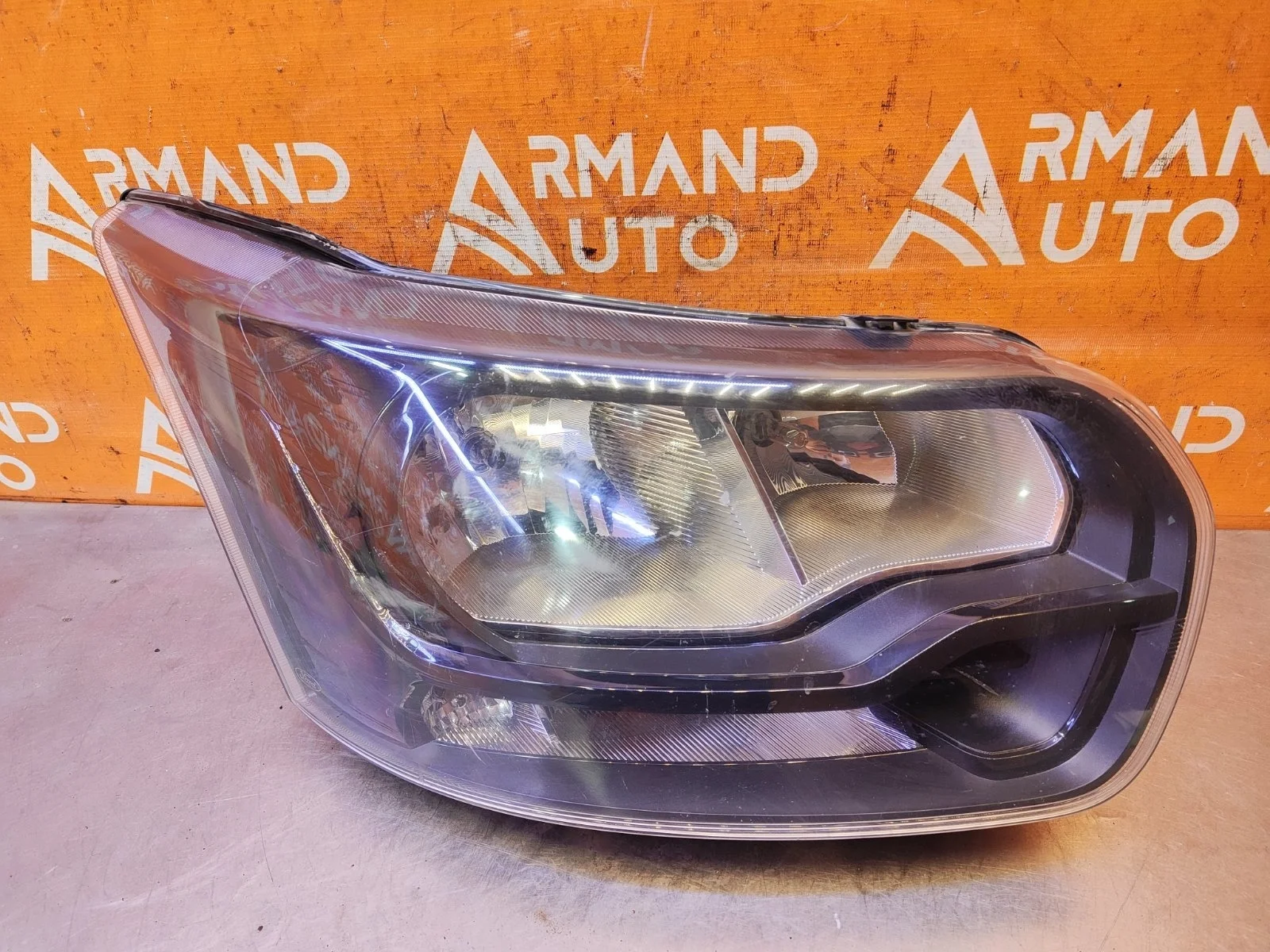 Фара Ford Transit 2014-нв 7 TTG