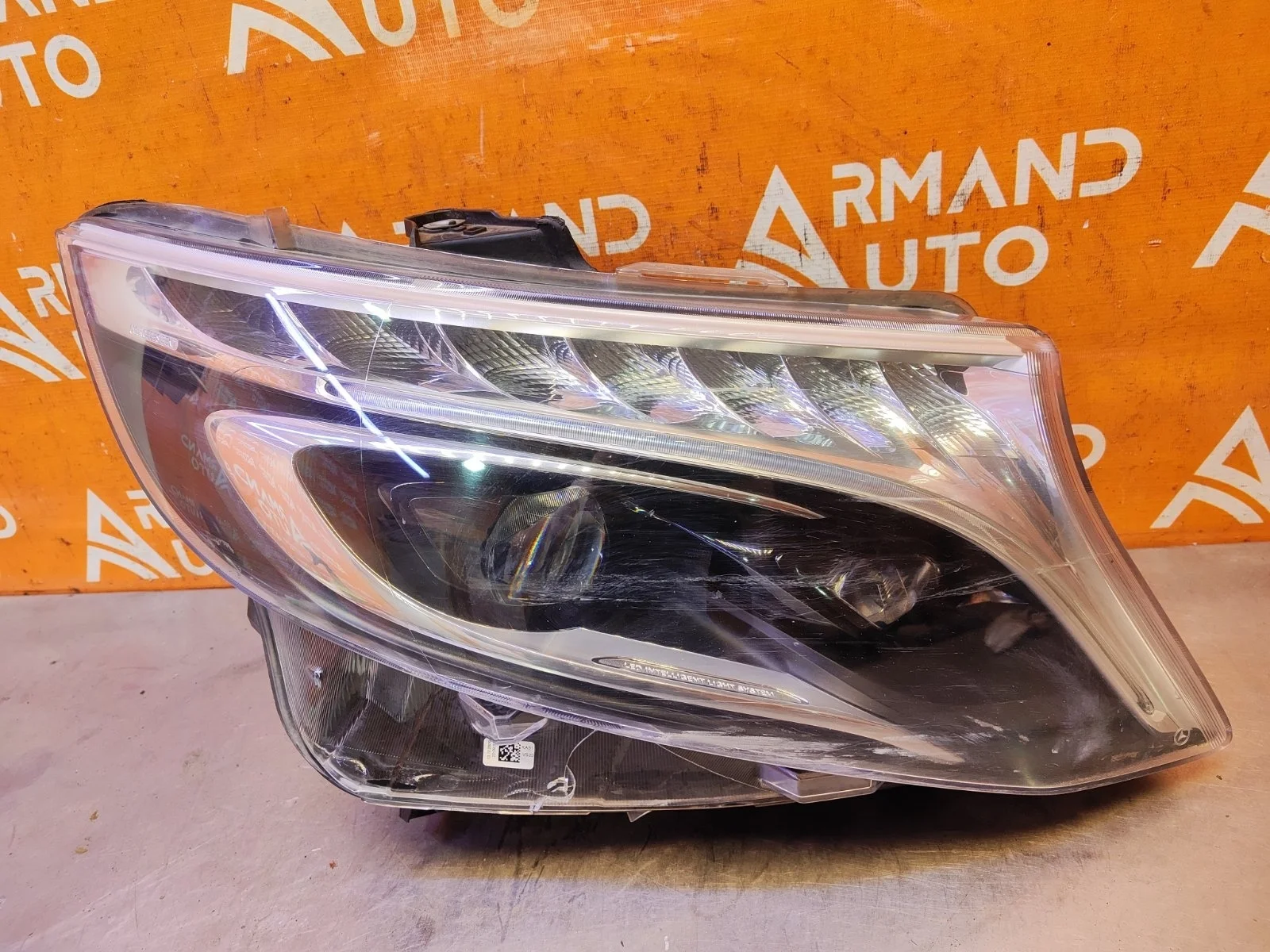 Фара Mercedes V-Class 2014-нв W447