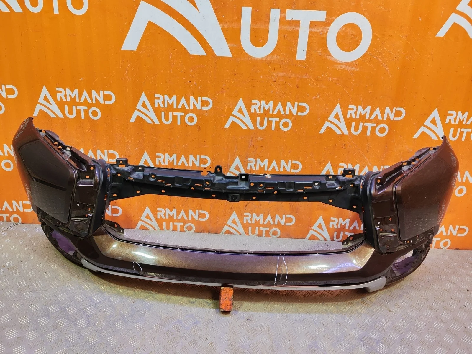 Бампер Mitsubishi Pajero Sport 2015-2021 3