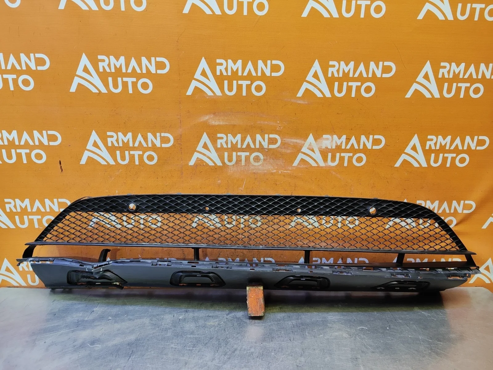 Решетка бампера Mercedes GLC-Class 2015-2019 X253