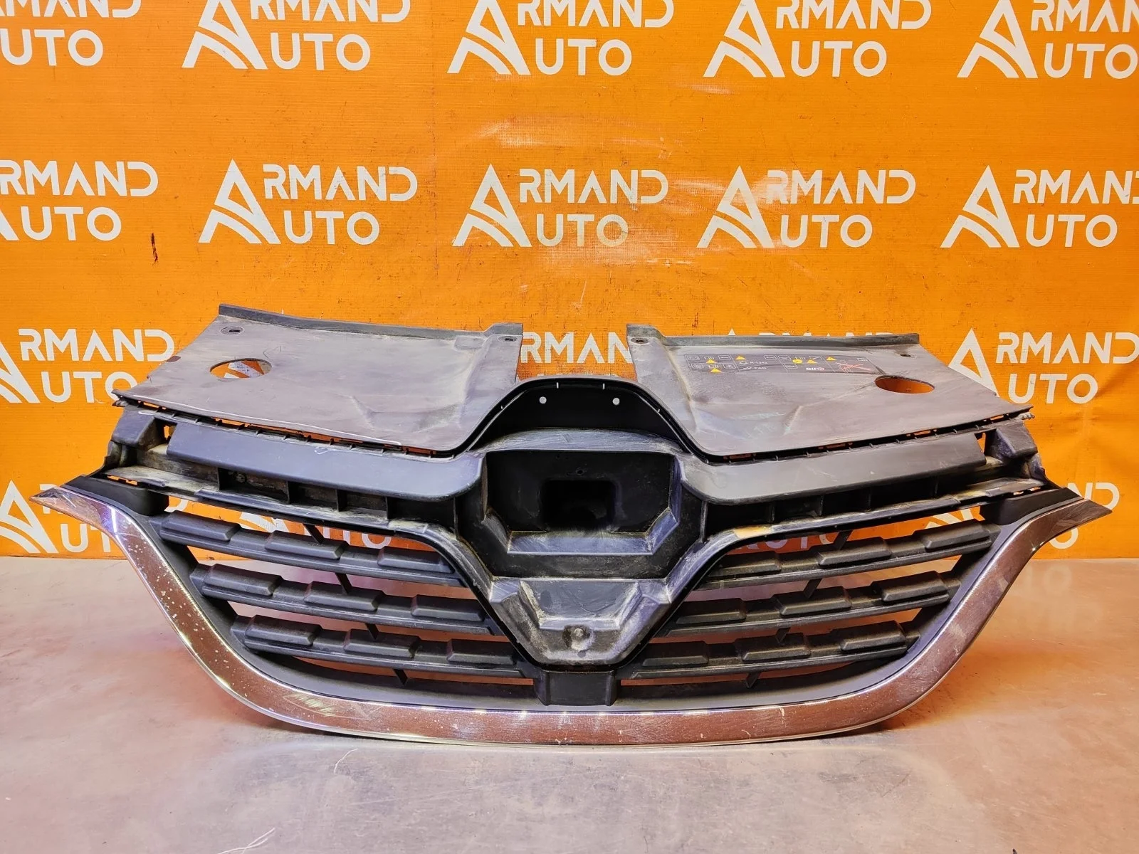 Решетка радиатора Renault Arkana 2019-нв