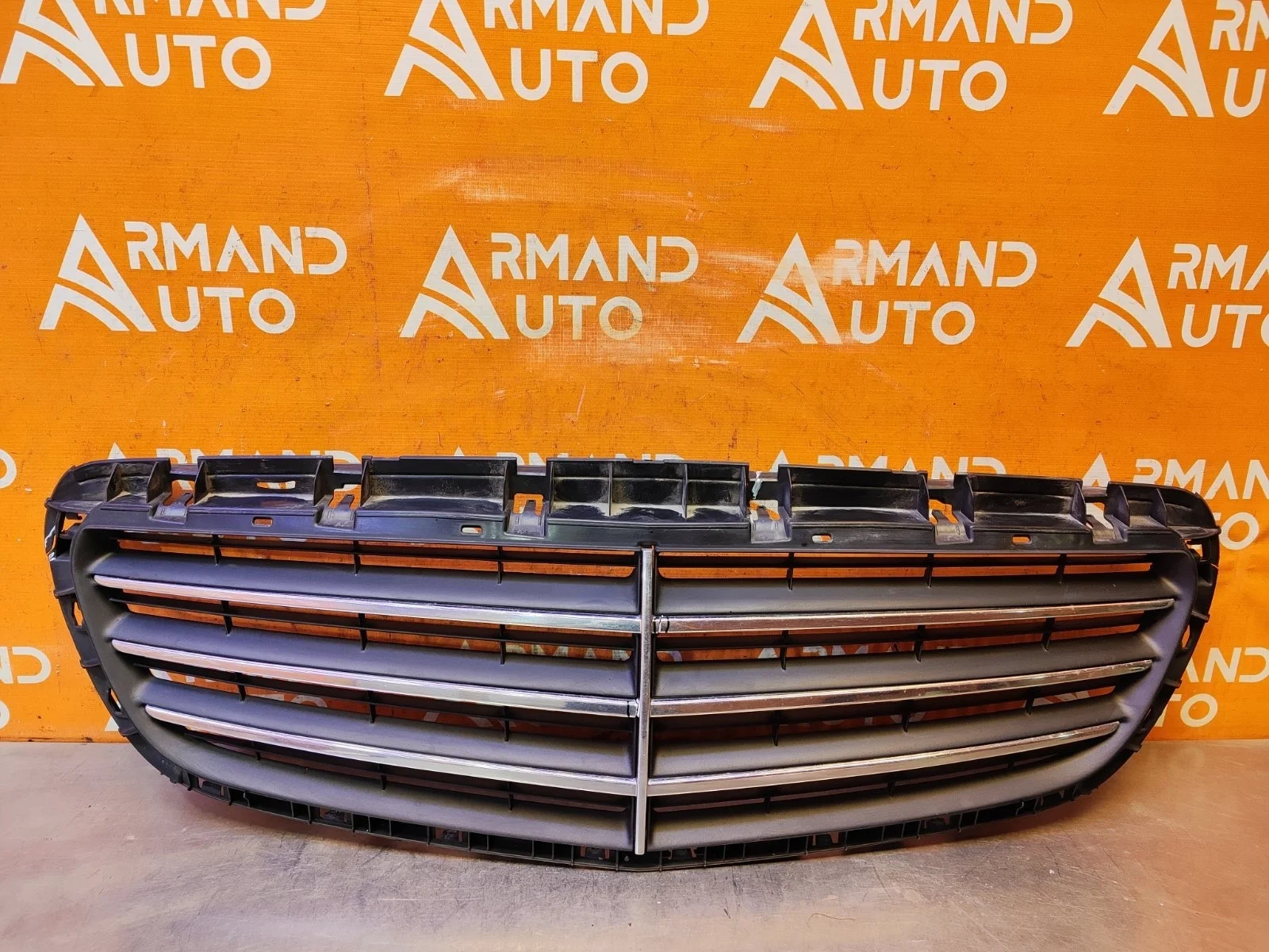 Решетка радиатора Mercedes -Class 2016-2020 W213, S213