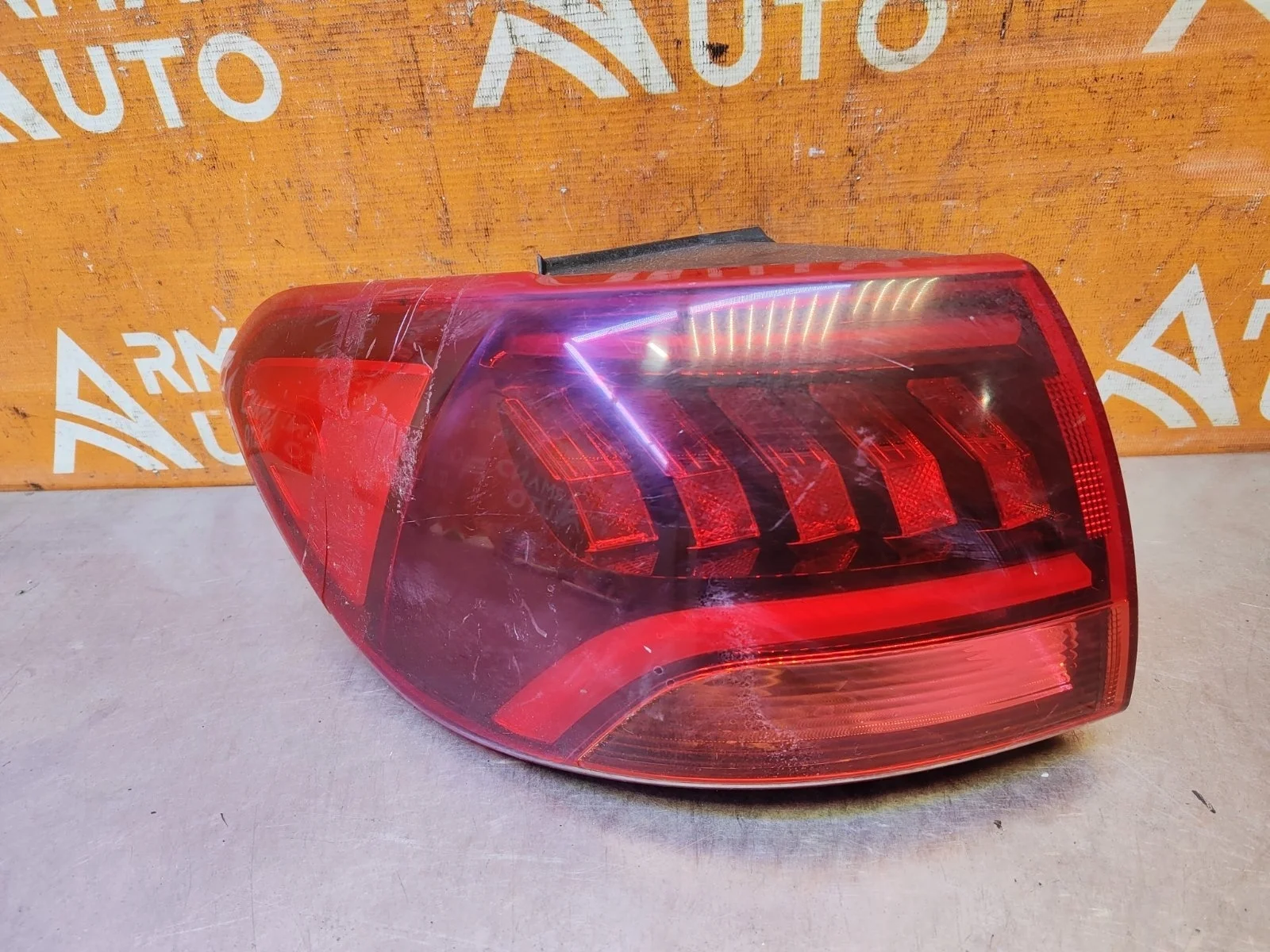 Фонарь внешний Kia Sorento 2017-2020 3 Prime UM