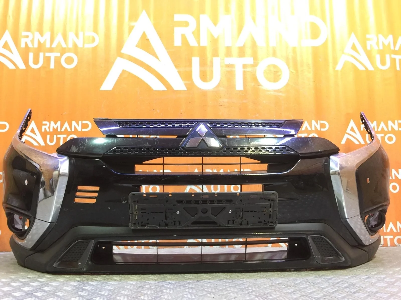 Бампер Mitsubishi Outlander 2018-нв 3