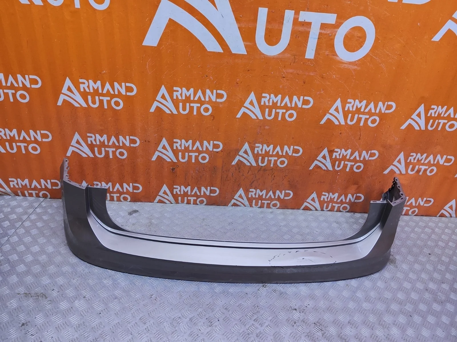 Бампер Volkswagen Tiguan 2016-нв