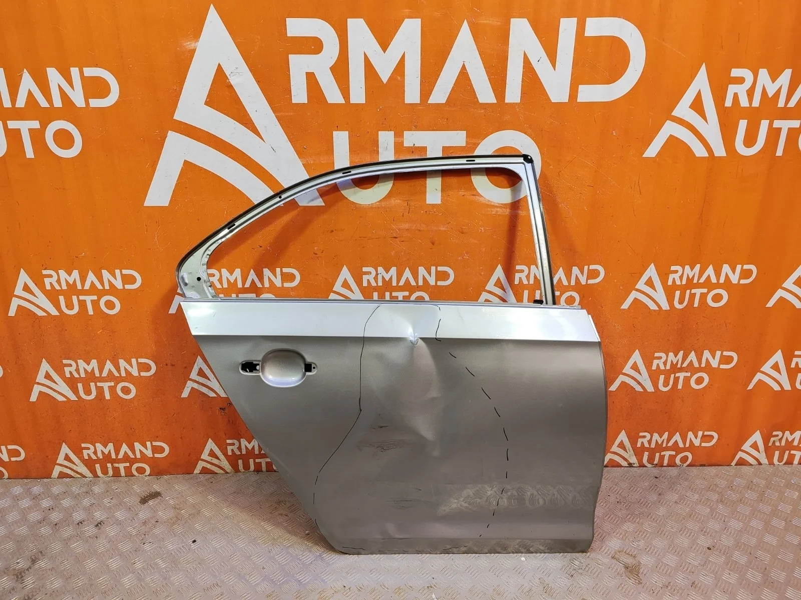 Дверь Skoda Rapid 2014-2020