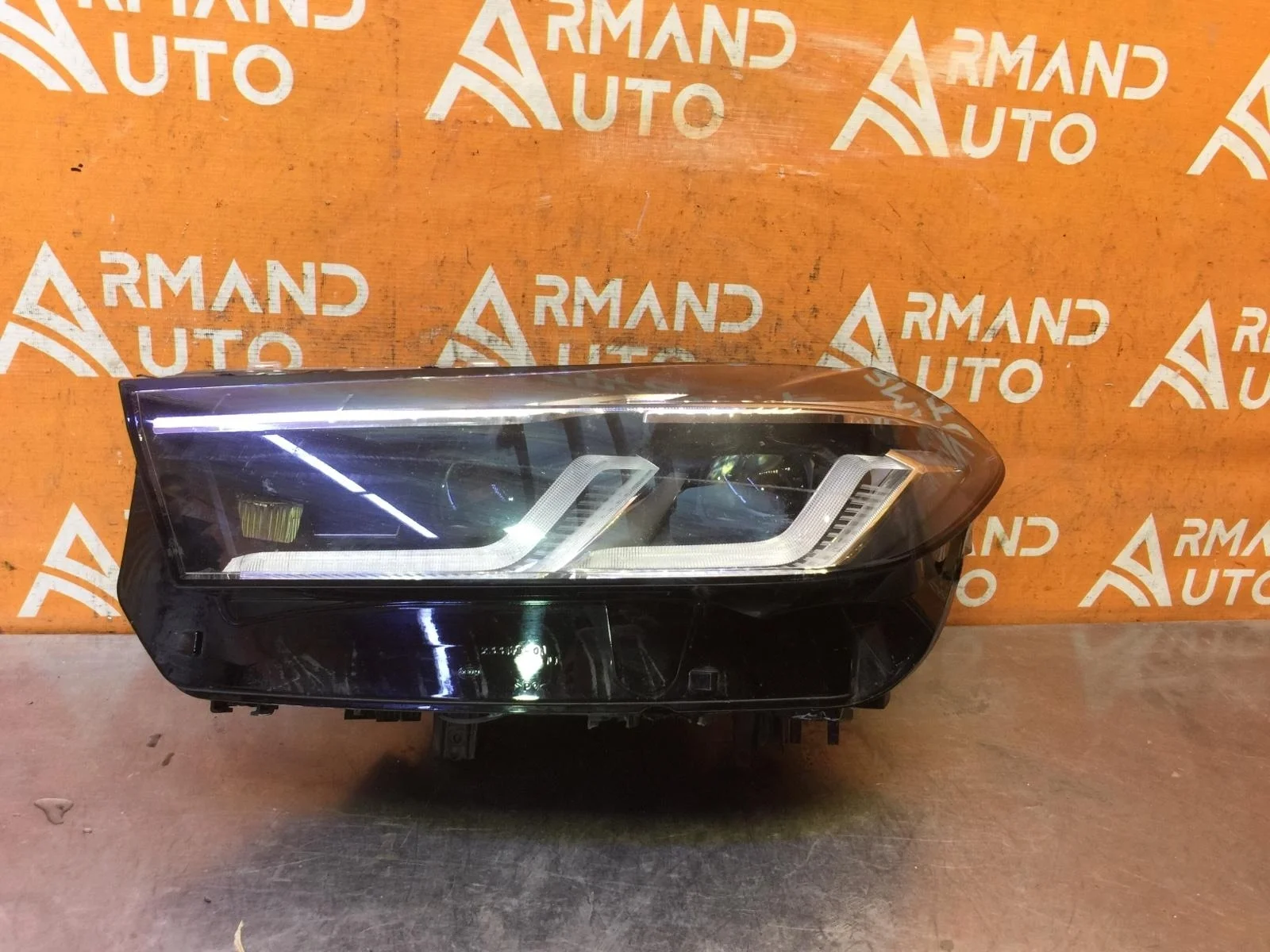 Фара BMW 6 series 2020-нв G32