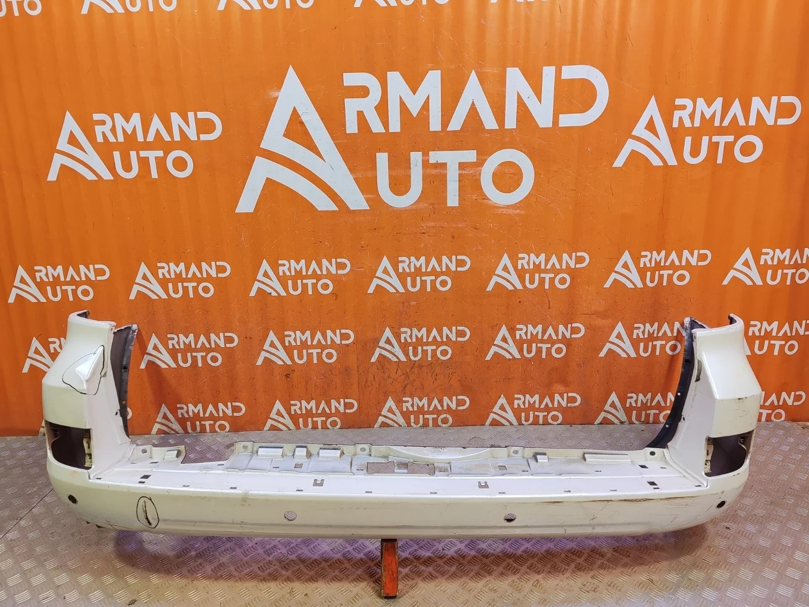 Бампер Toyota Land Cruiser 2015-2021 200