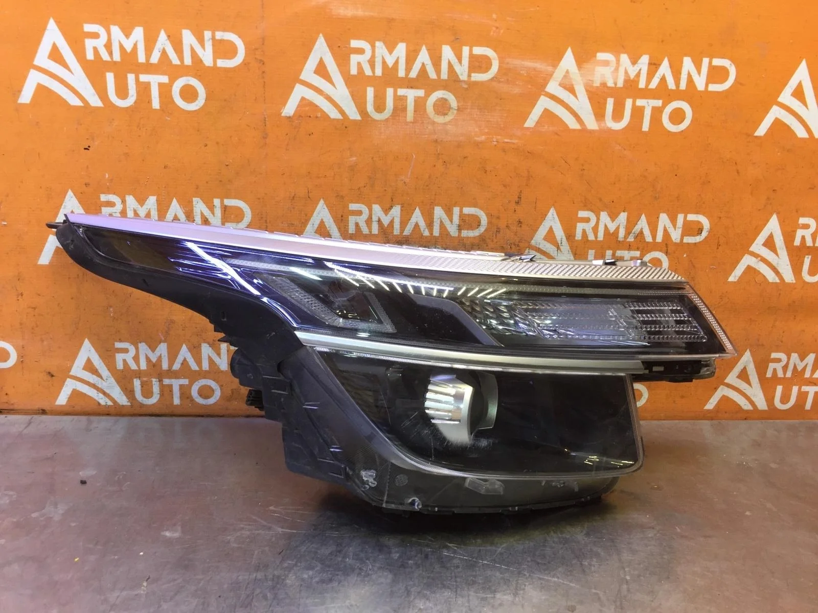 Фара Kia Seltos 2019-нв