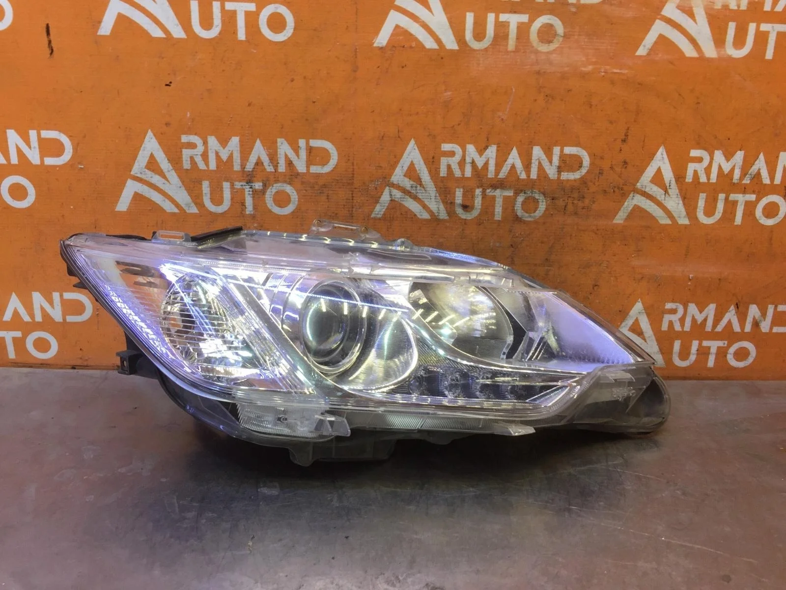 Фара Toyota Camry 2014-2018 7 XV50