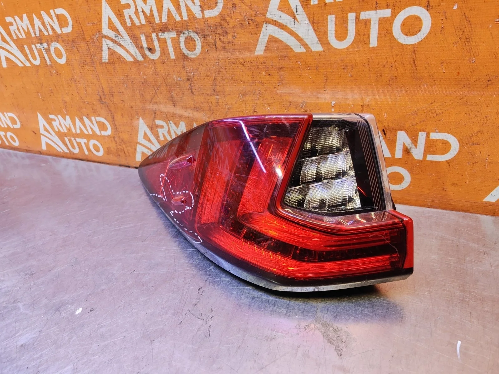 Фонарь внешний Lexus RX 2015-2019 4