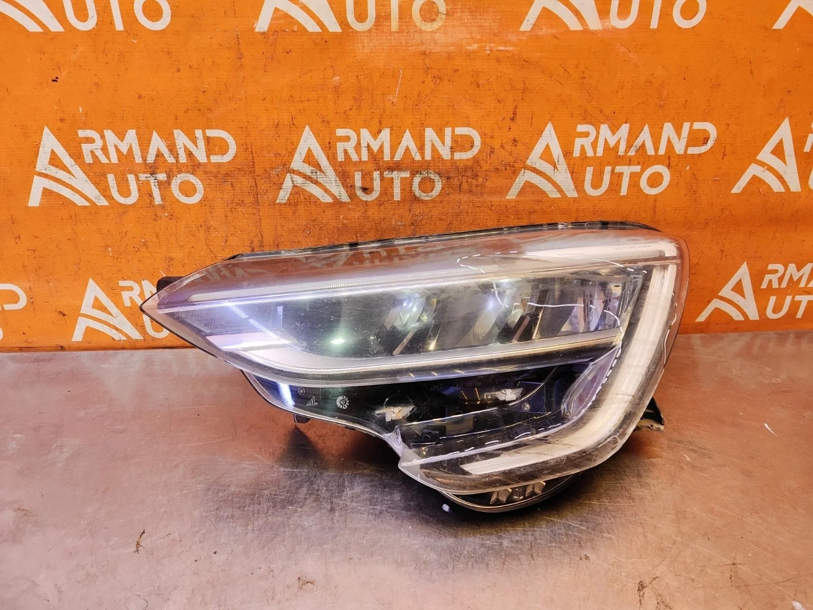 Фара Renault Arkana 2019-нв