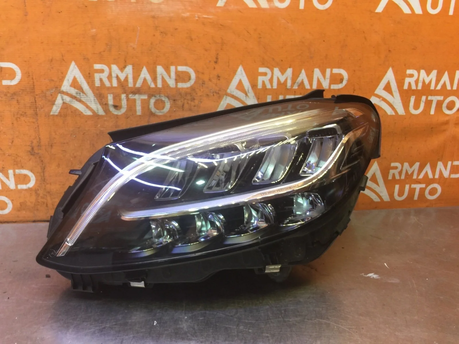 Фара Mercedes -Class 2018-2021 W205