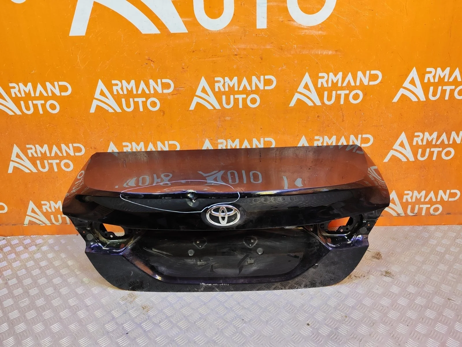 Крышка багажника Toyota Camry 2017-нв 8 XV70