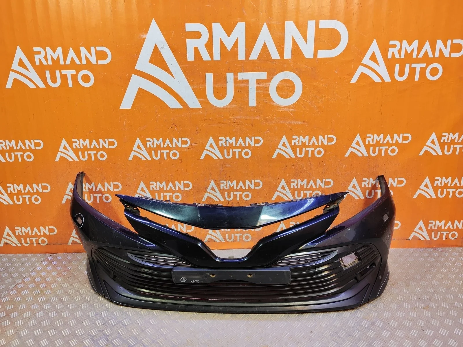 Бампер Toyota Camry 2017-2021 8 XV70