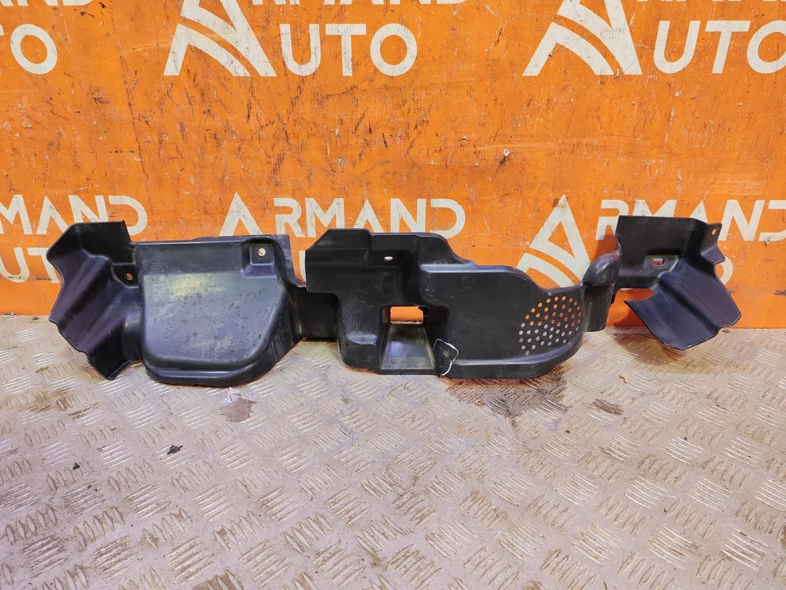 Кожух замка капота Mitsubishi ASX 2010-нв GA0