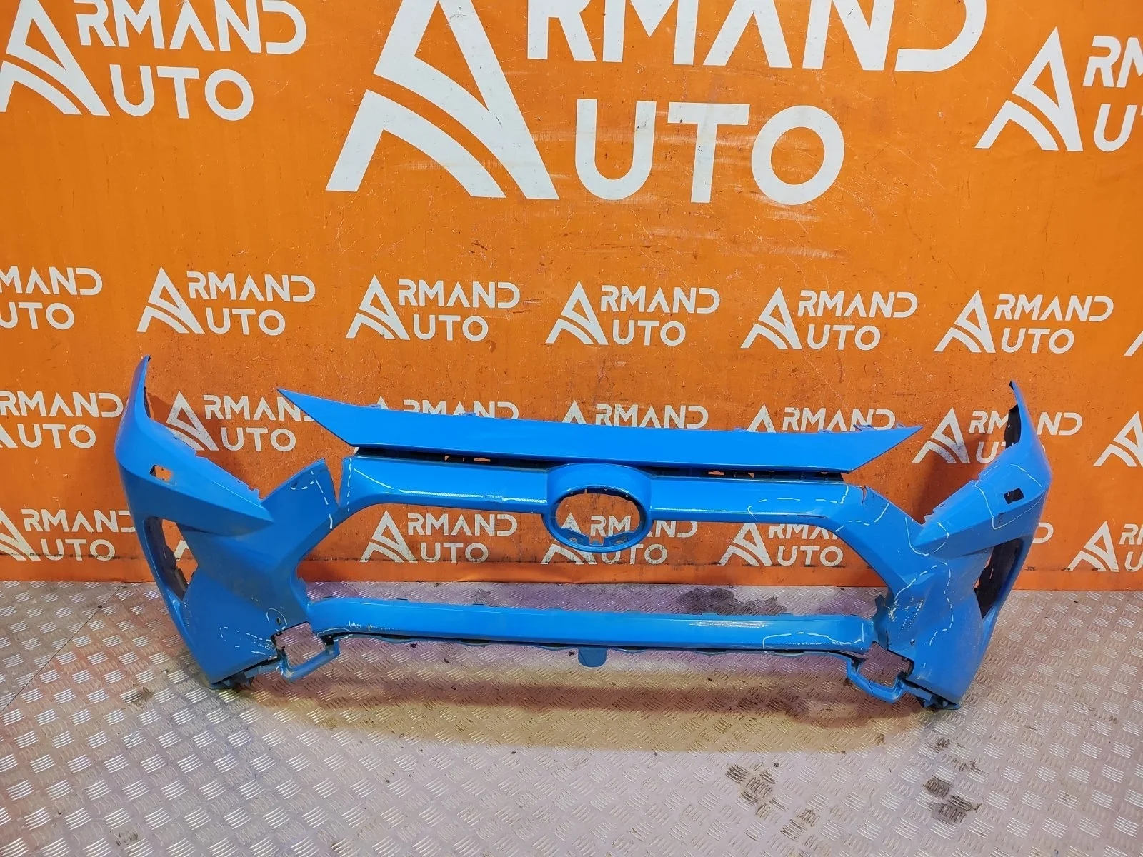 Бампер Toyota RAV4 2018-нв 5 XA50