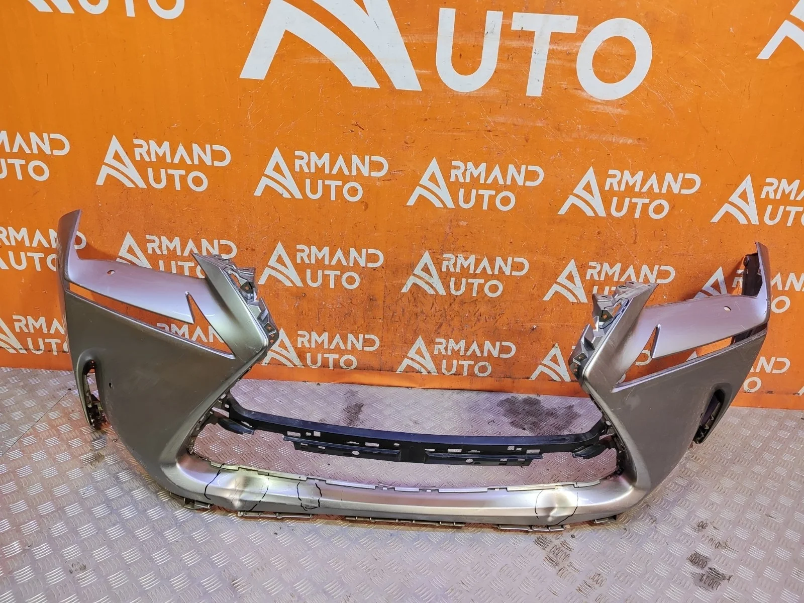 Бампер Lexus NX 2014-2017