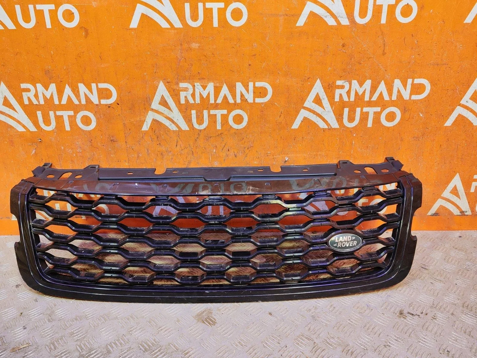 Решетка радиатора Land Rover Range Velar 2017-нв L560