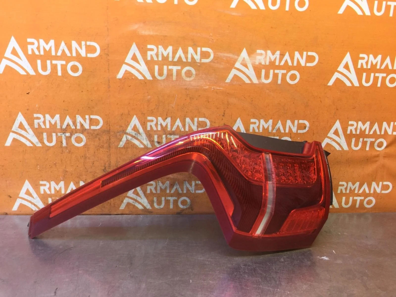 Фонарь Volvo XC90 2014-нв