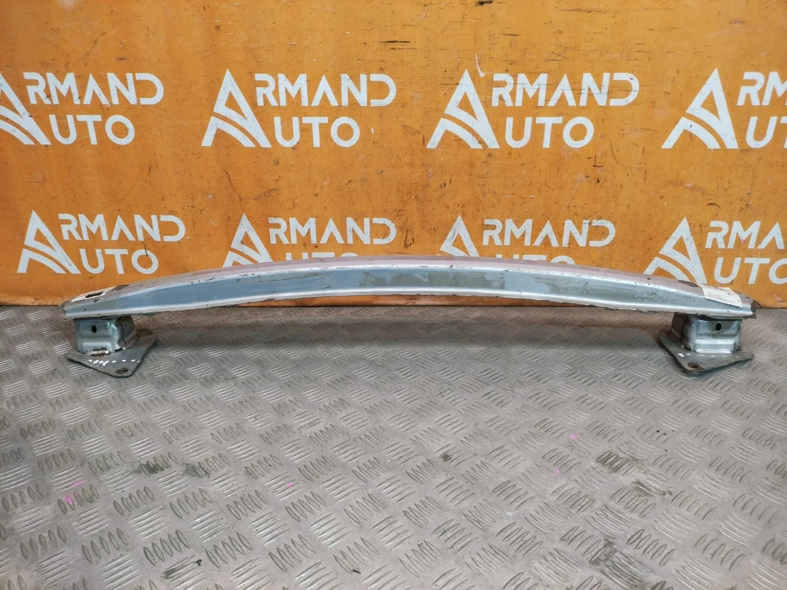 Усилитель бампера Skoda Roomster 2006-2015