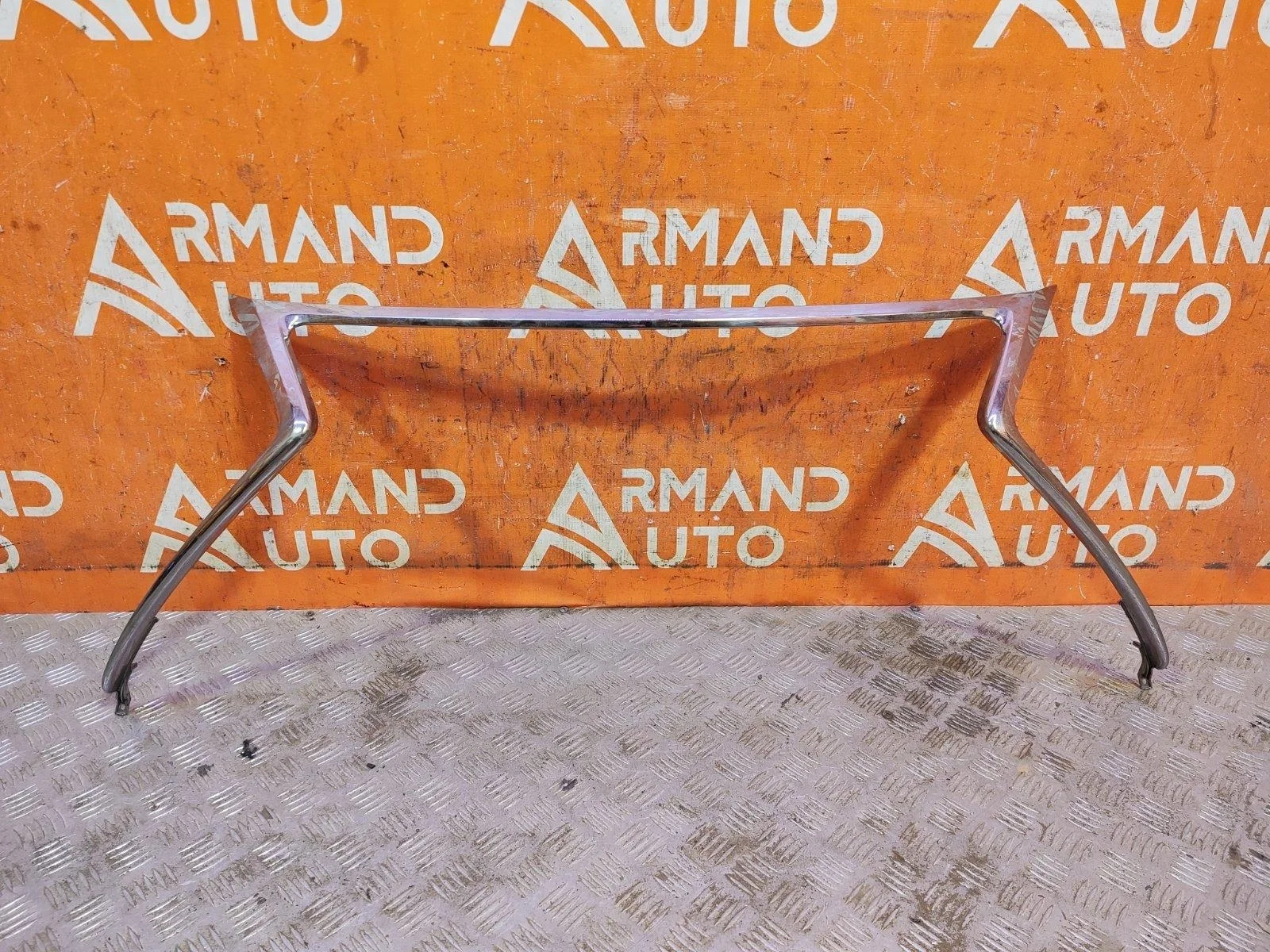 Окантовка решетки радиатора Lexus NX 2014-2017