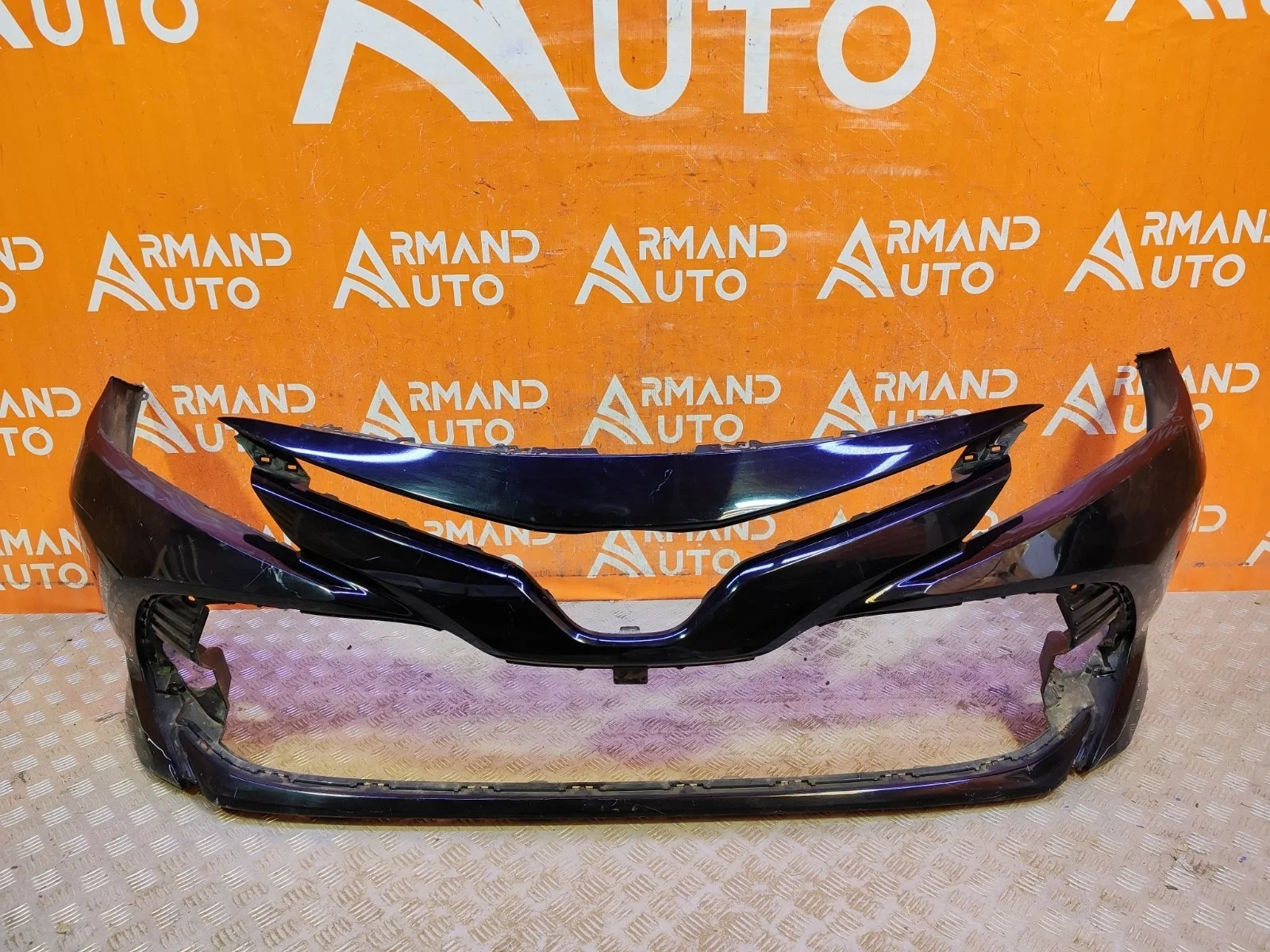Бампер Toyota Camry 2017-2021 8 XV70