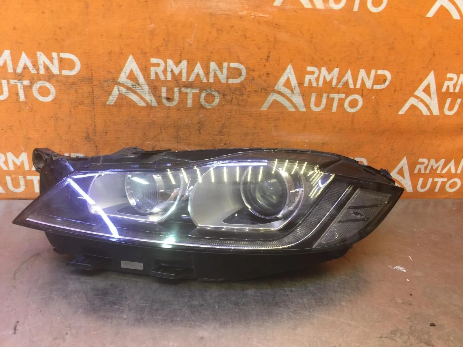 Фара Jaguar F-Pace 2016-нв