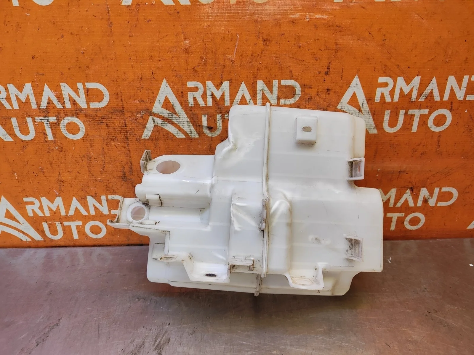 Бачок стеклоомывателя Mazda CX-5 2011-2017