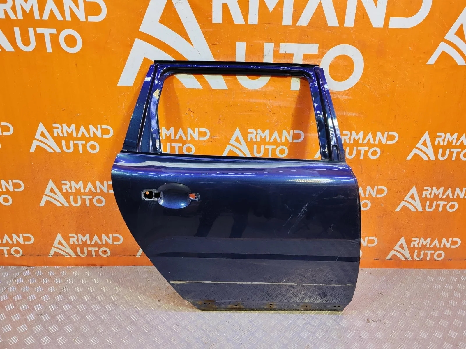 Дверь Volvo XC70 2007-2016