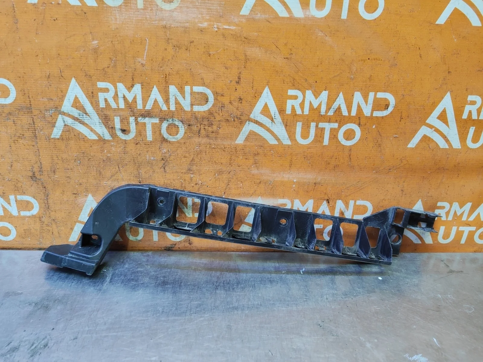 Кронштейн бампера Skoda Octavia 2013-2020 A7 (5E)