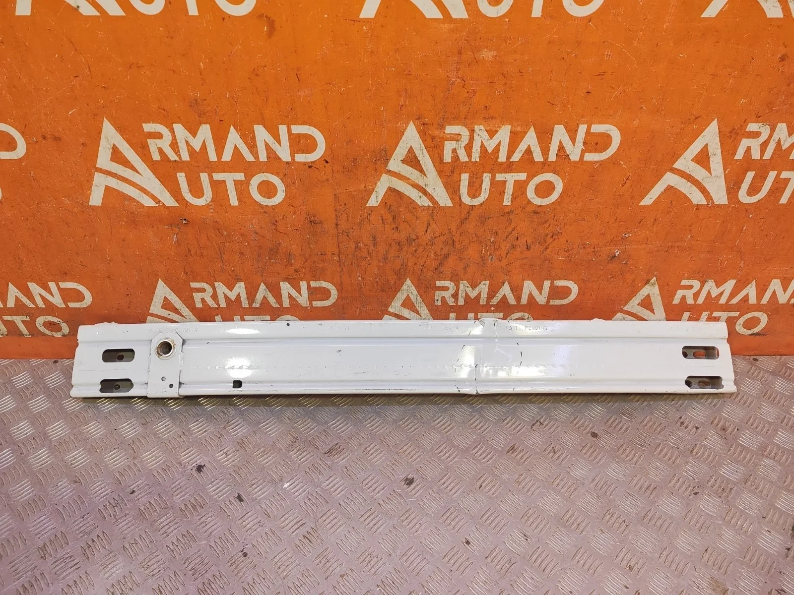 Усилитель бампера Nissan Qashqai 2013-2022 j11