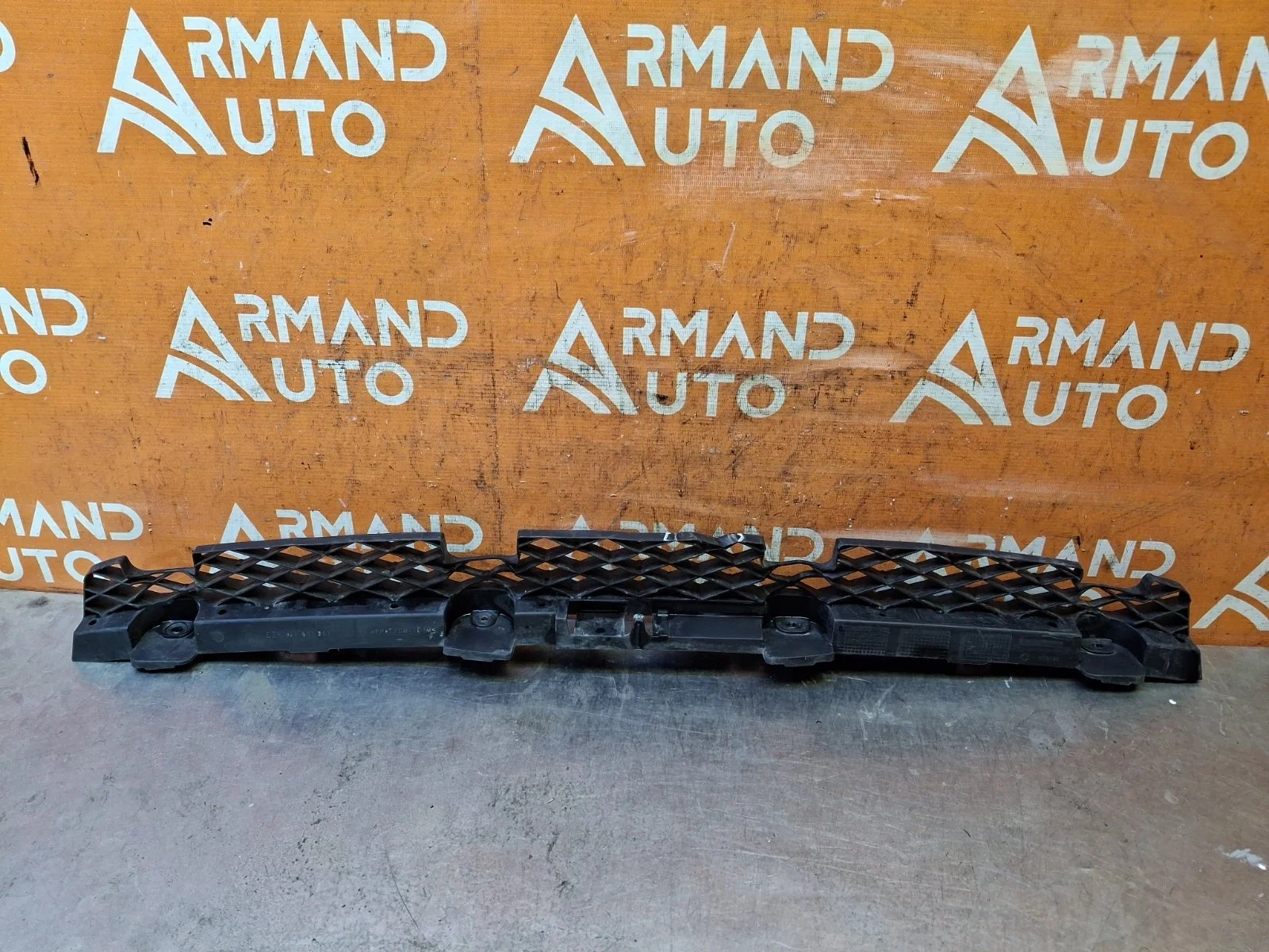 Абсорбер бампера Volkswagen Passat 2011-2015 B7