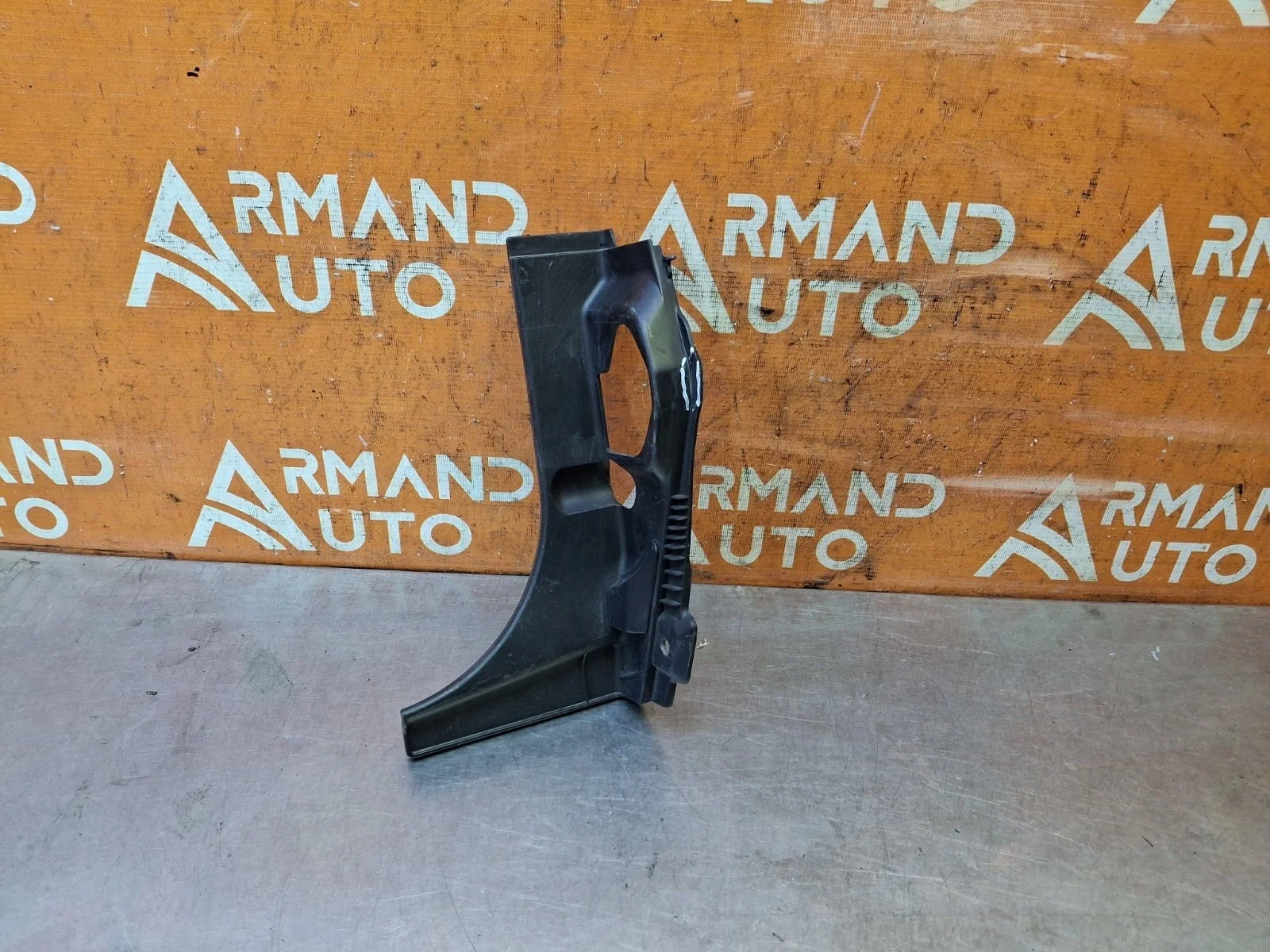 Обшивка багажника Toyota Land Cruiser 2007-2021