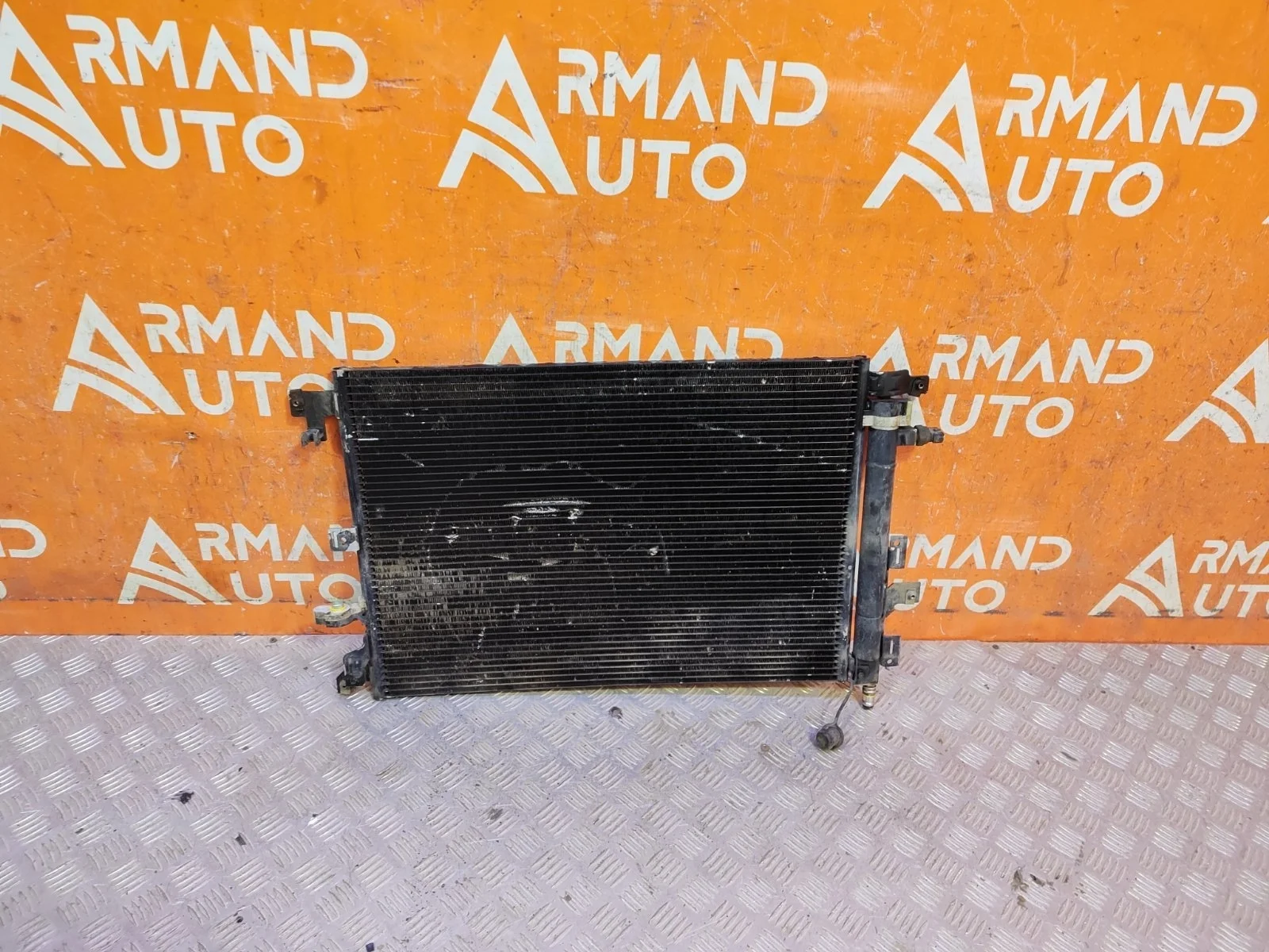 Радиатор кондиционера Volvo XC90 2002-2014