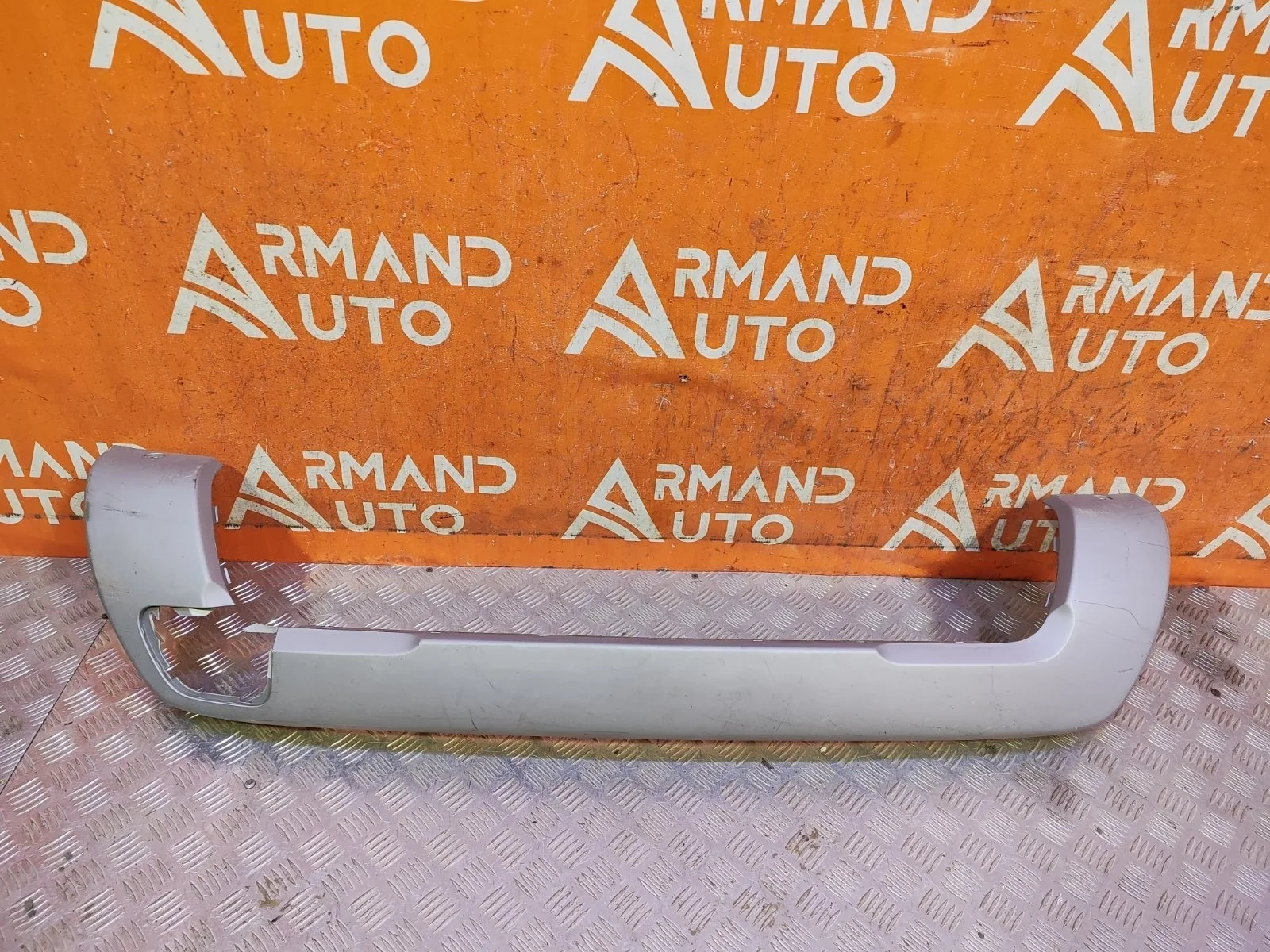 Накладка бампера Renault Duster 2021-нв