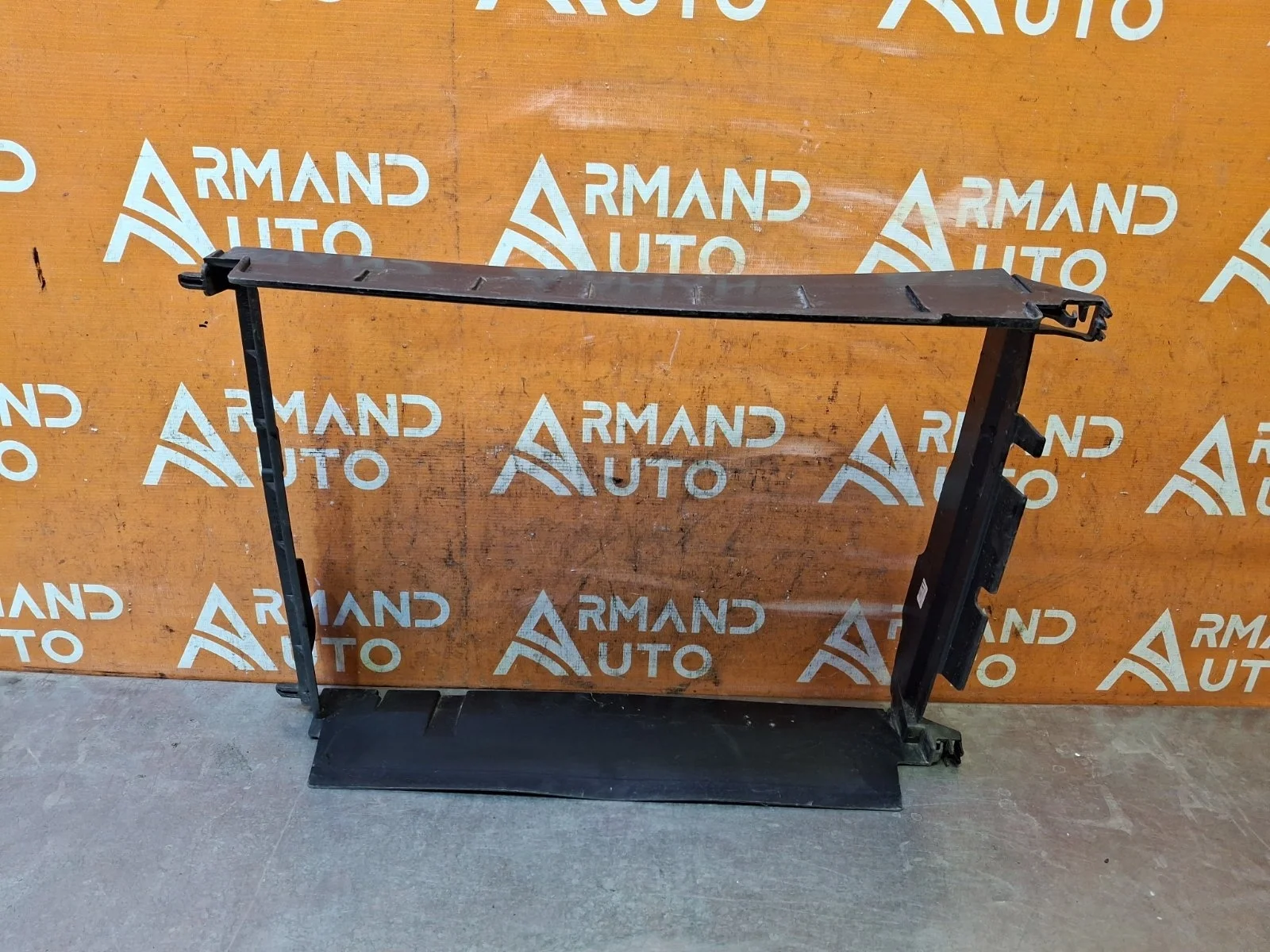 Воздуховод радиатора Renault Kaptur 2016-нв