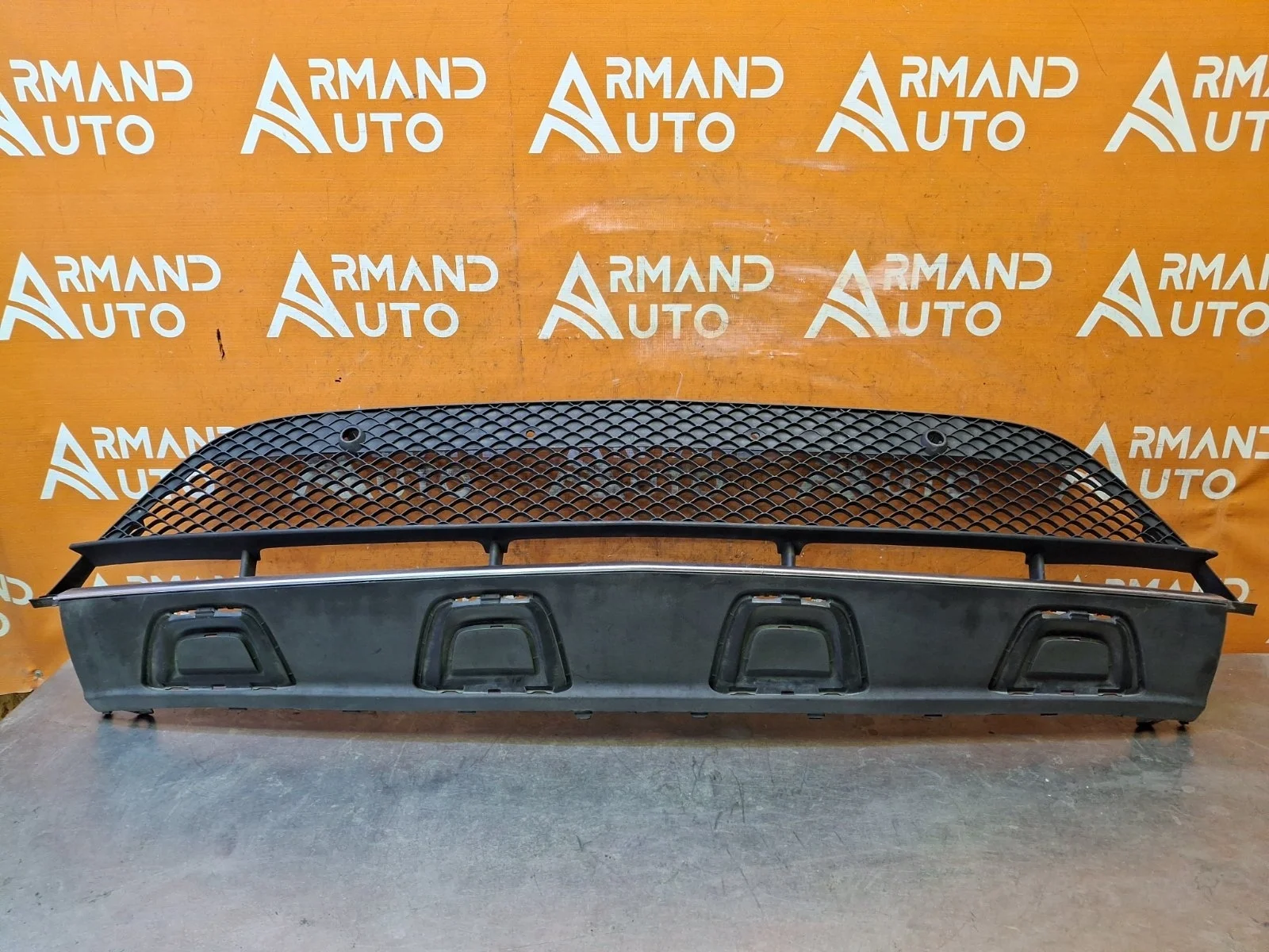 Решетка бампера Mercedes GLC-Class 2015-2019 X253