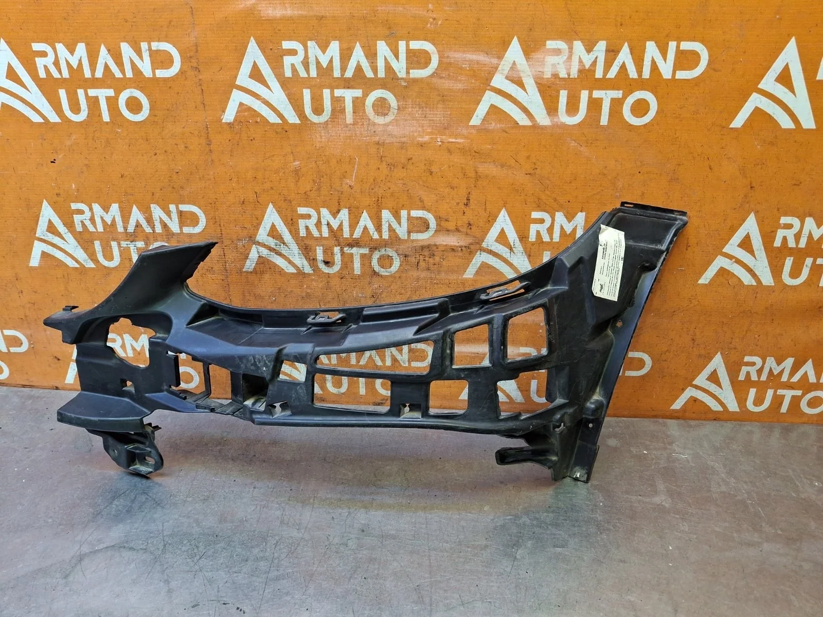 Кронштейн бампера Mercedes -Class 2014-2018 W205, S205, C205