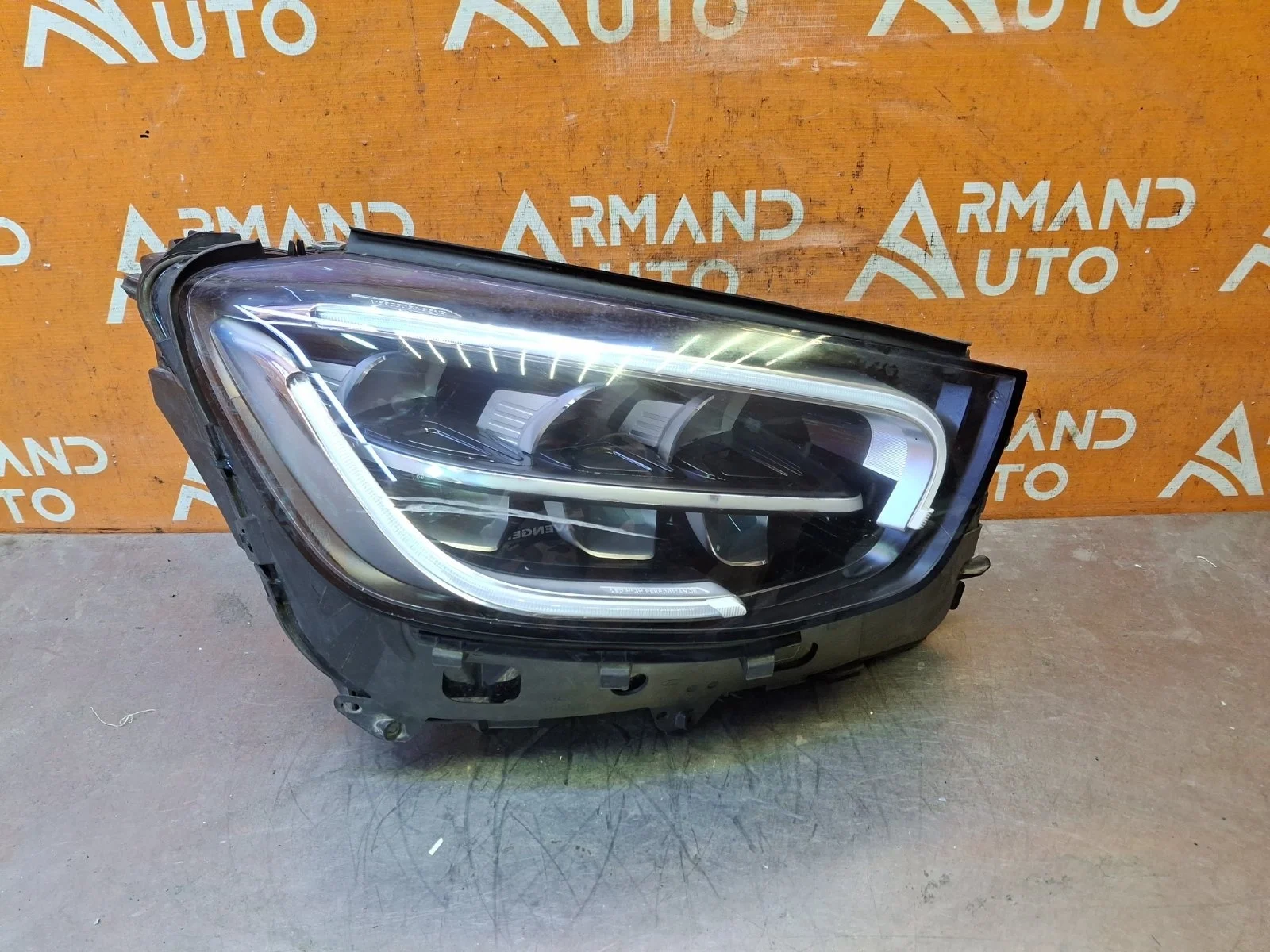 Фара Mercedes GLC-Class 2019-нв X253