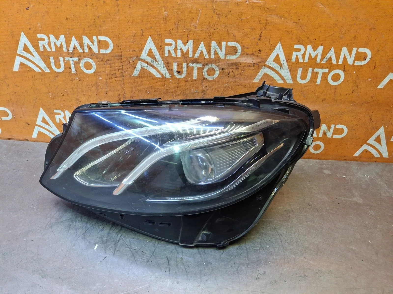 Фара Mercedes -Class 2016-2020 W213, S213, C238